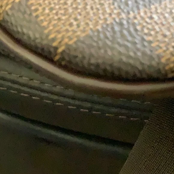 *** SOLD *** Authentic Louis Vuitton Damier Bosphore - Picture 9 of 13